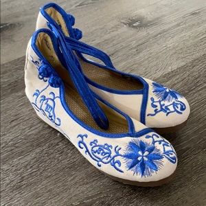 Never worn unique wedges